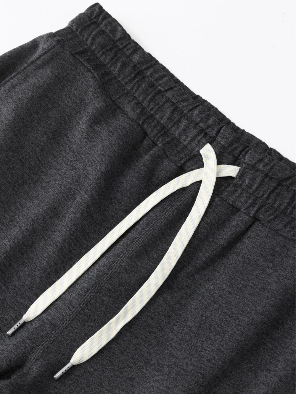 NWOT- Brand new, never worn Vuori Charcoal Heather Performance Joggers - Picture 11 of 12